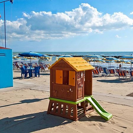 Hotel Europa Cupra Marittima Zewnętrze zdjęcie