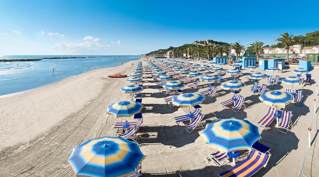 Hotel Europa Cupra Marittima Zewnętrze zdjęcie