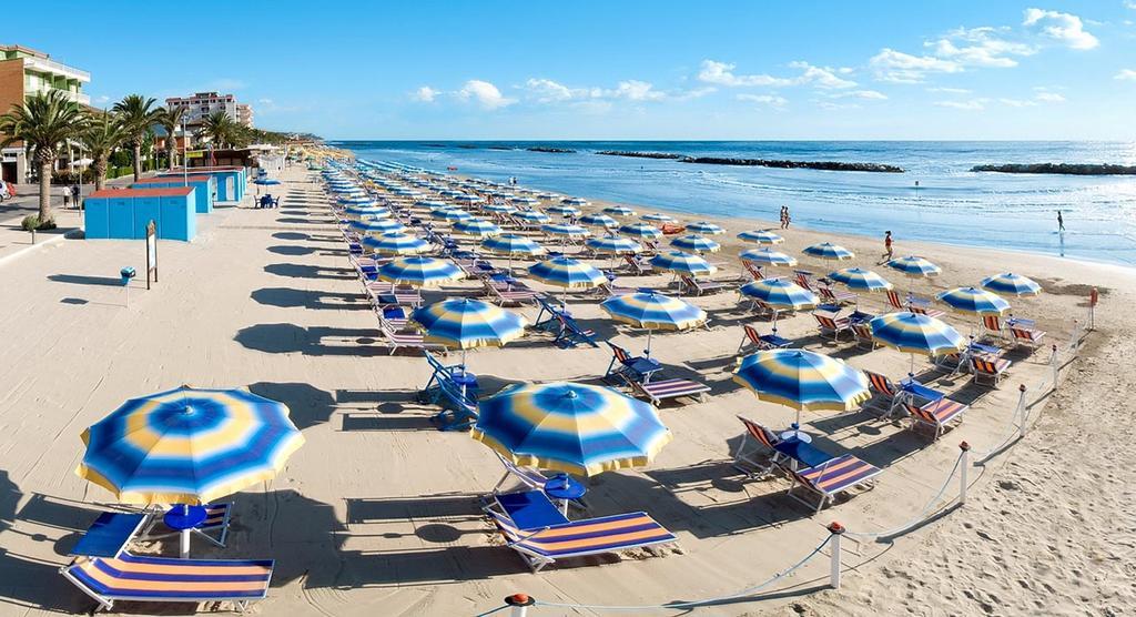 Hotel Europa Cupra Marittima Zewnętrze zdjęcie