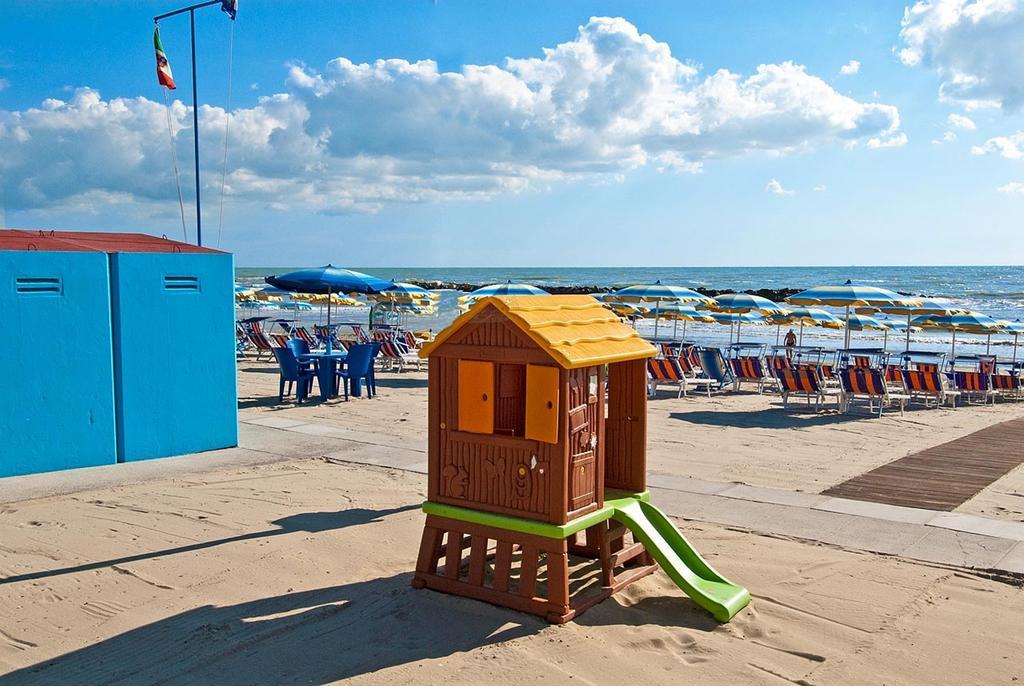 Hotel Europa Cupra Marittima Zewnętrze zdjęcie
